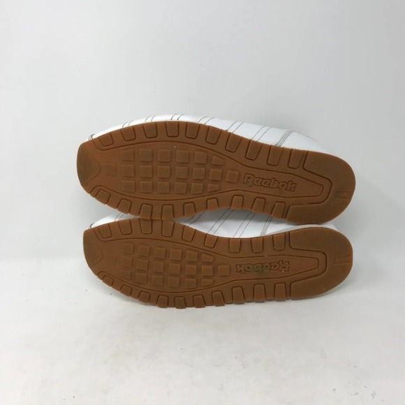 Reebok Classic Men's Triple White - Picture 6 of 8